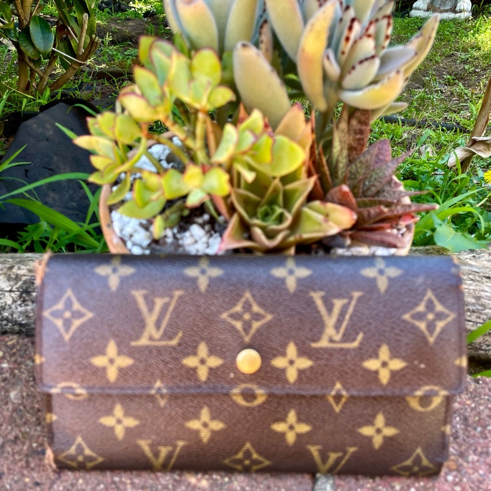 Auth Louis Vuitton Monogram Logo Long Wallet Vintage DateCode 2005 France